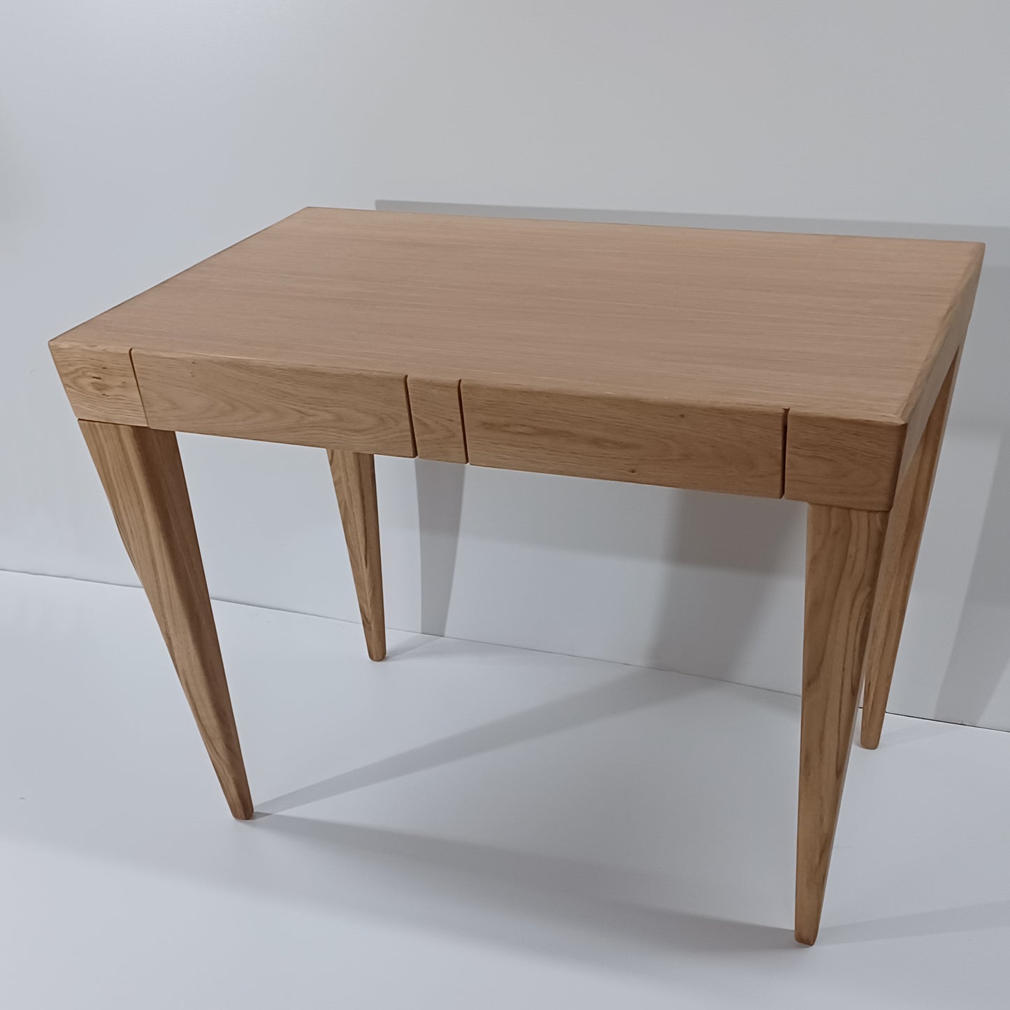 Dębowe biurko z szufladami - Stenos