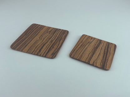 Base de madera exótica
